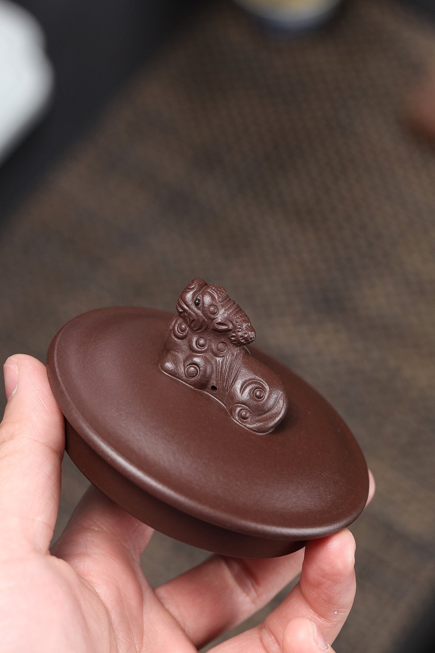Qilin (麒麟盖杯) Yixing Zisha Covered Teacup 500ML