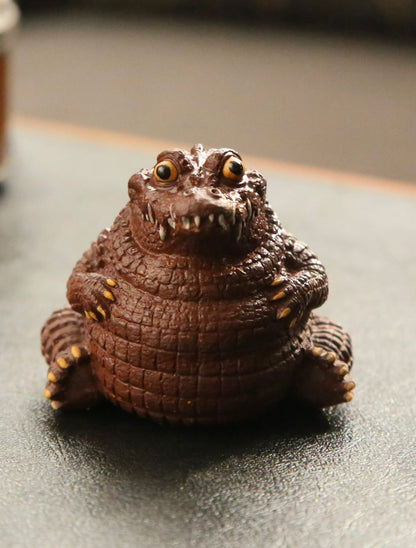“Big Crocodile” (大鳄鱼) Yixing Zisha Tea Pet