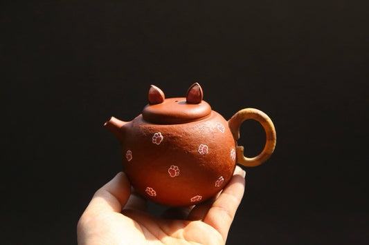 Biomorphic Cat (仿生小猫咪壶) Yixing Zisha Teapot 150ML（副本）