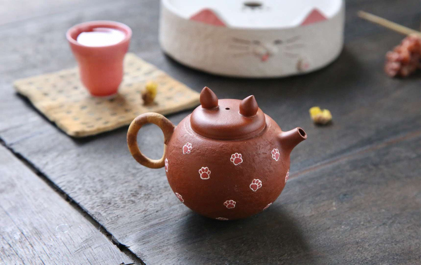 Biomorphic Cat (仿生小猫咪壶) Yixing Zisha Teapot 150ML