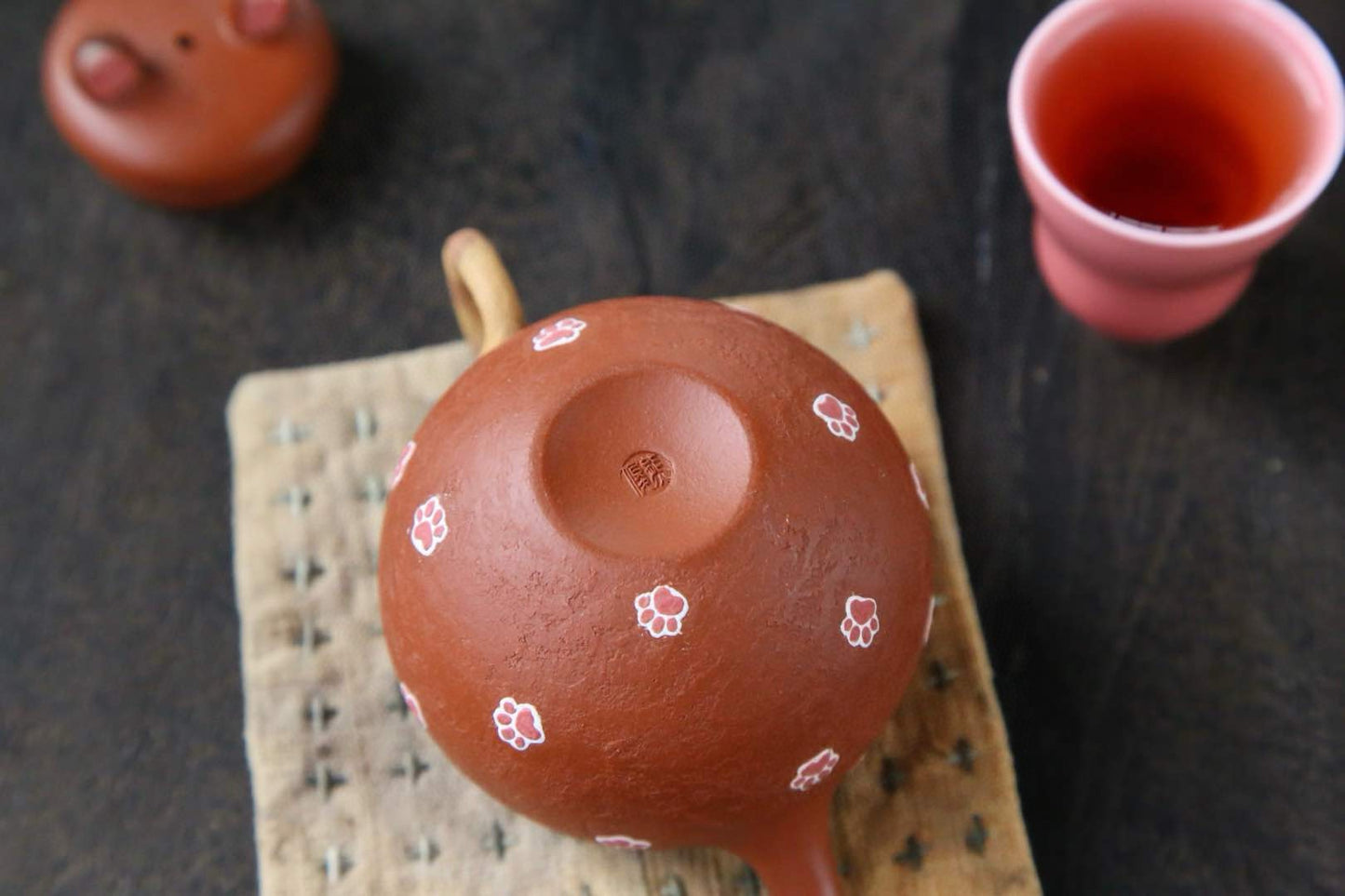 Biomorphic Cat (仿生小猫咪壶) Yixing Zisha Teapot 150ML
