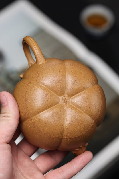 Bionic Round Pumpkin (仿生圆南瓜) Yixing Zisha Teapot 330ML