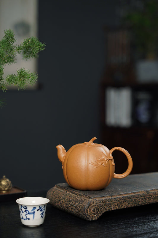 Bionic Tall Pumpkin (仿生高南瓜) Yixing Zisha Teapot 380ML