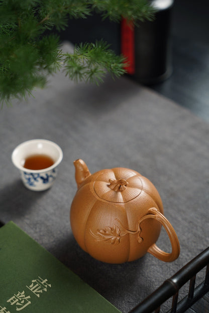 Bionic Tall Pumpkin (仿生高南瓜) Yixing Zisha Teapot 380ML