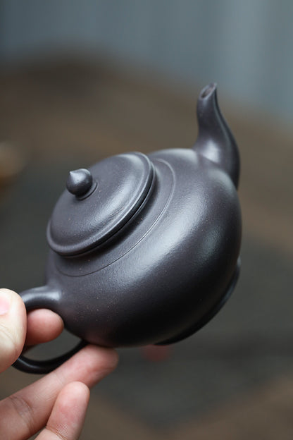 Classic Xiaoying (笑樱壶) Yixing Zisha Teapot 230ML