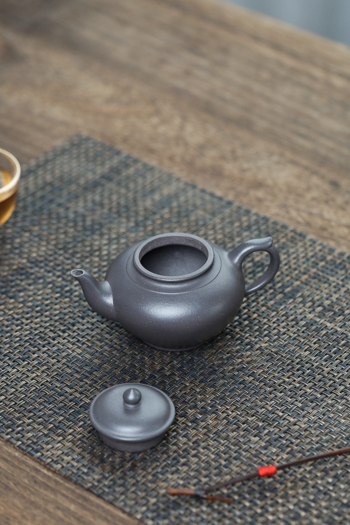 Classic Xiaoying (笑樱壶) Yixing Zisha Teapot 230ML
