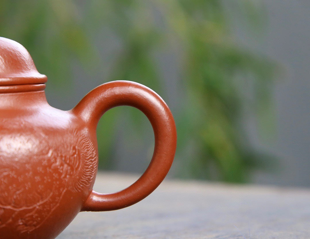 Duo Qiu (掇球) Yixing Zisha Teapot 160ML