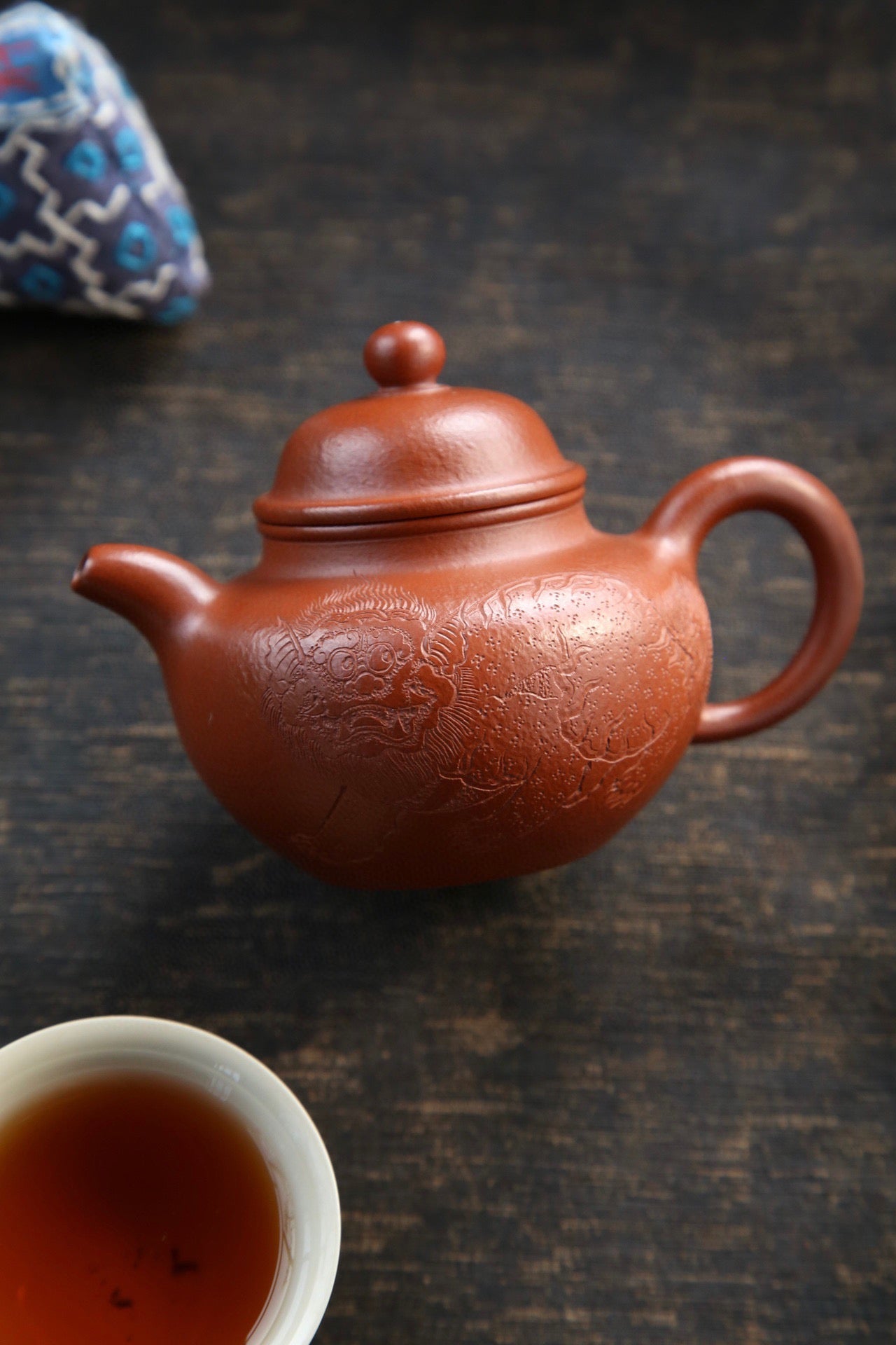 Duo Qiu (掇球) Yixing Zisha Teapot 160ML