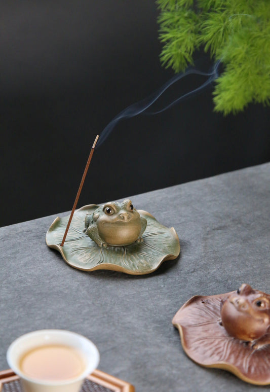 Froggy Fun (蛙趣香插) Yixing Zisha Incense Holder Teapet