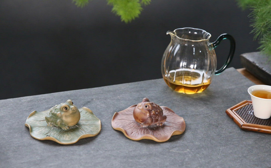 Froggy Fun (蛙趣香插) Yixing Zisha Incense Holder Teapet