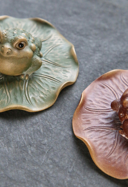 Froggy Fun (蛙趣香插) Yixing Zisha Incense Holder Teapet