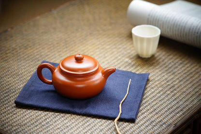 Golden FangGu (黄金朱泥仿古) Yixing Zisha Teapot 180ML