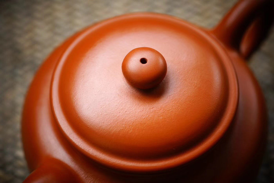 Golden FangGu (黄金朱泥仿古) Yixing Zisha Teapot 180ML