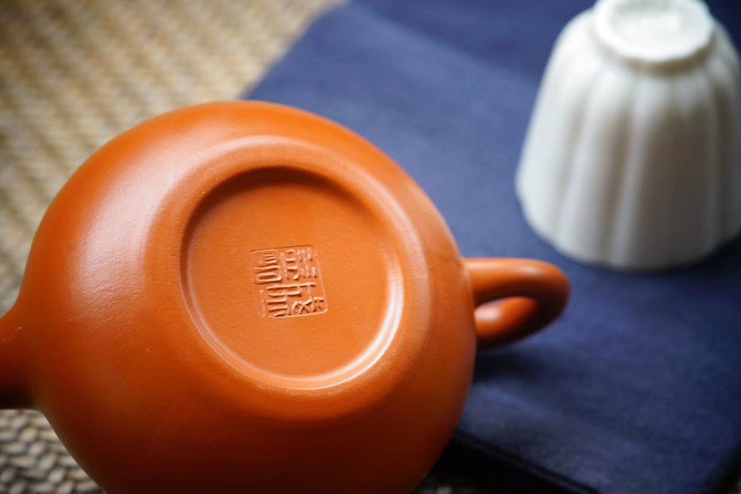 Golden FangGu (黄金朱泥仿古) Yixing Zisha Teapot 180ML