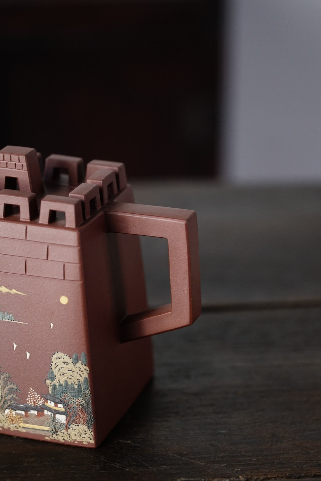 The Great Wall Teapot – Mud-Painting (泥绘长城壶) Yixing Zisha Teapot 480ML