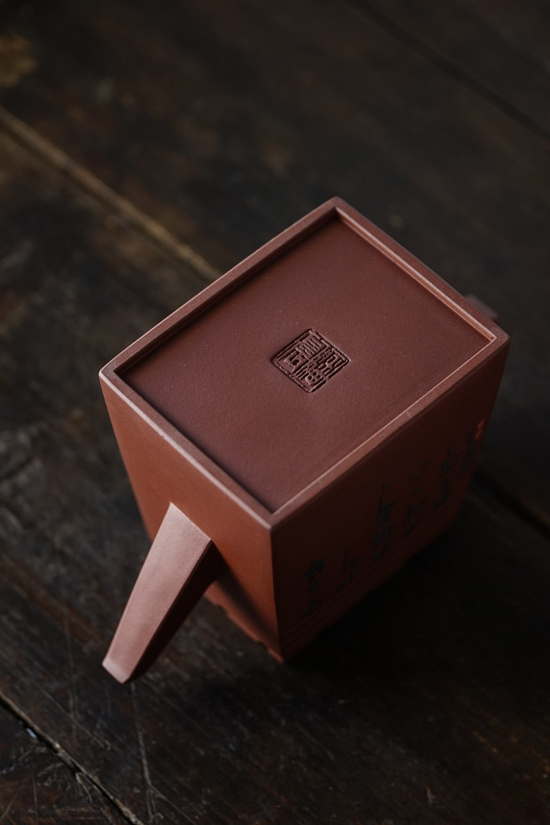The Great Wall Teapot – Mud-Painting (泥绘长城壶) Yixing Zisha Teapot 480ML