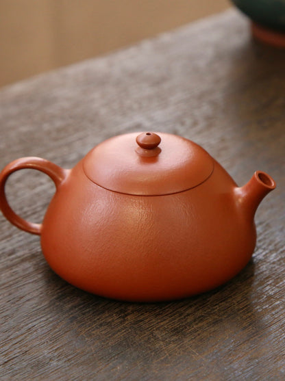 Da Sheng Piao （大生瓢） Yixing Zisha Teapot (Designed by the renowned artist Mr. Da Sheng 160ML)