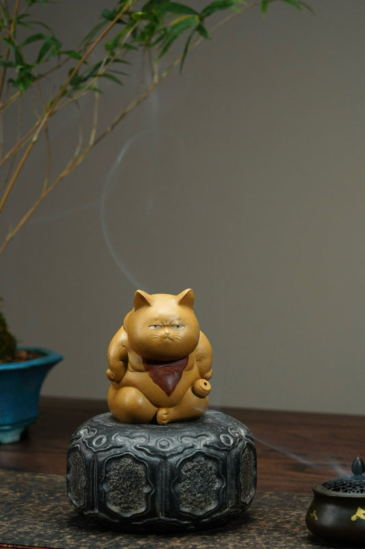 Lucky Cat (招财猫) Yixing Zisha Tea Pet
