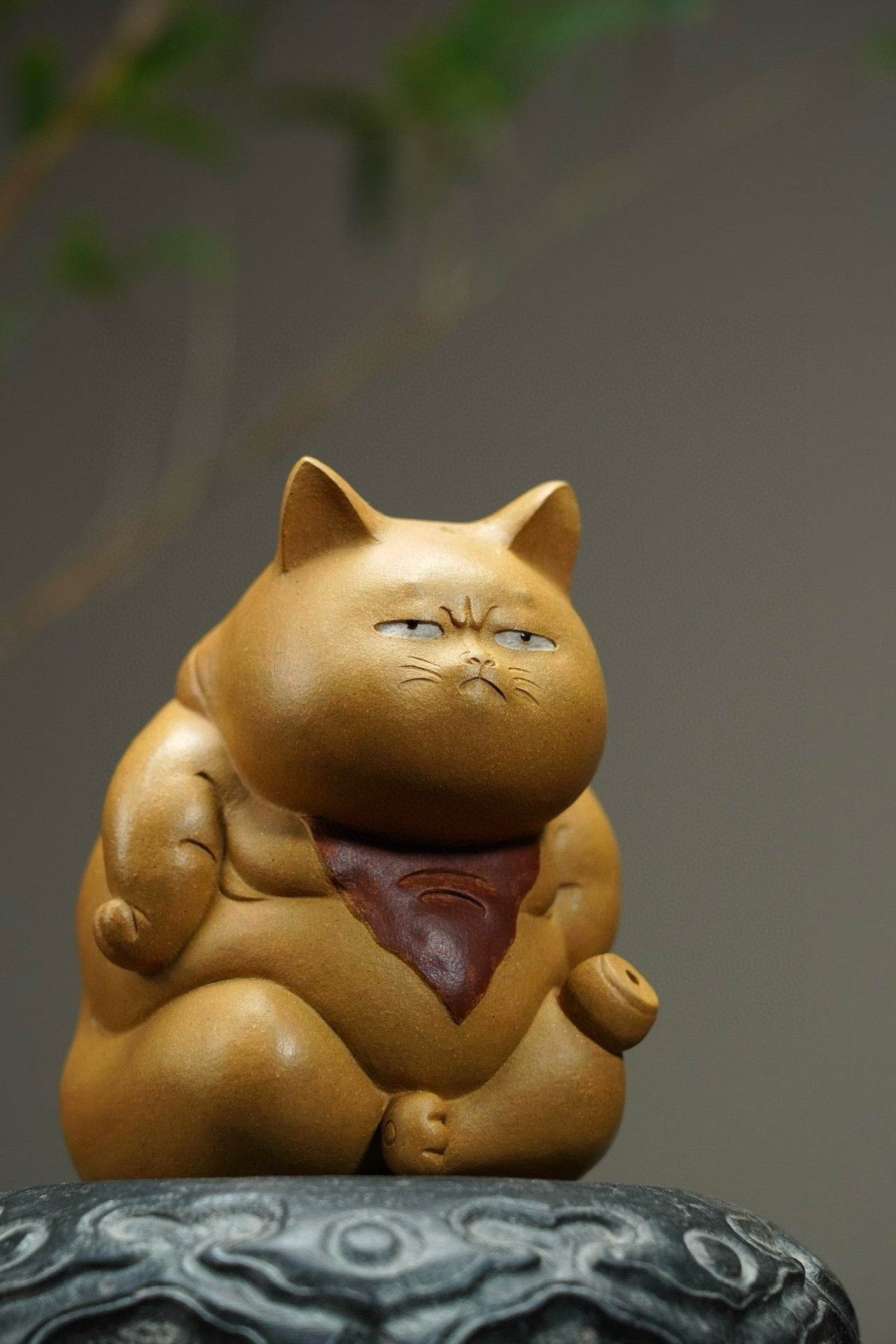 Lucky Cat (招财猫) Yixing Zisha Tea Pet