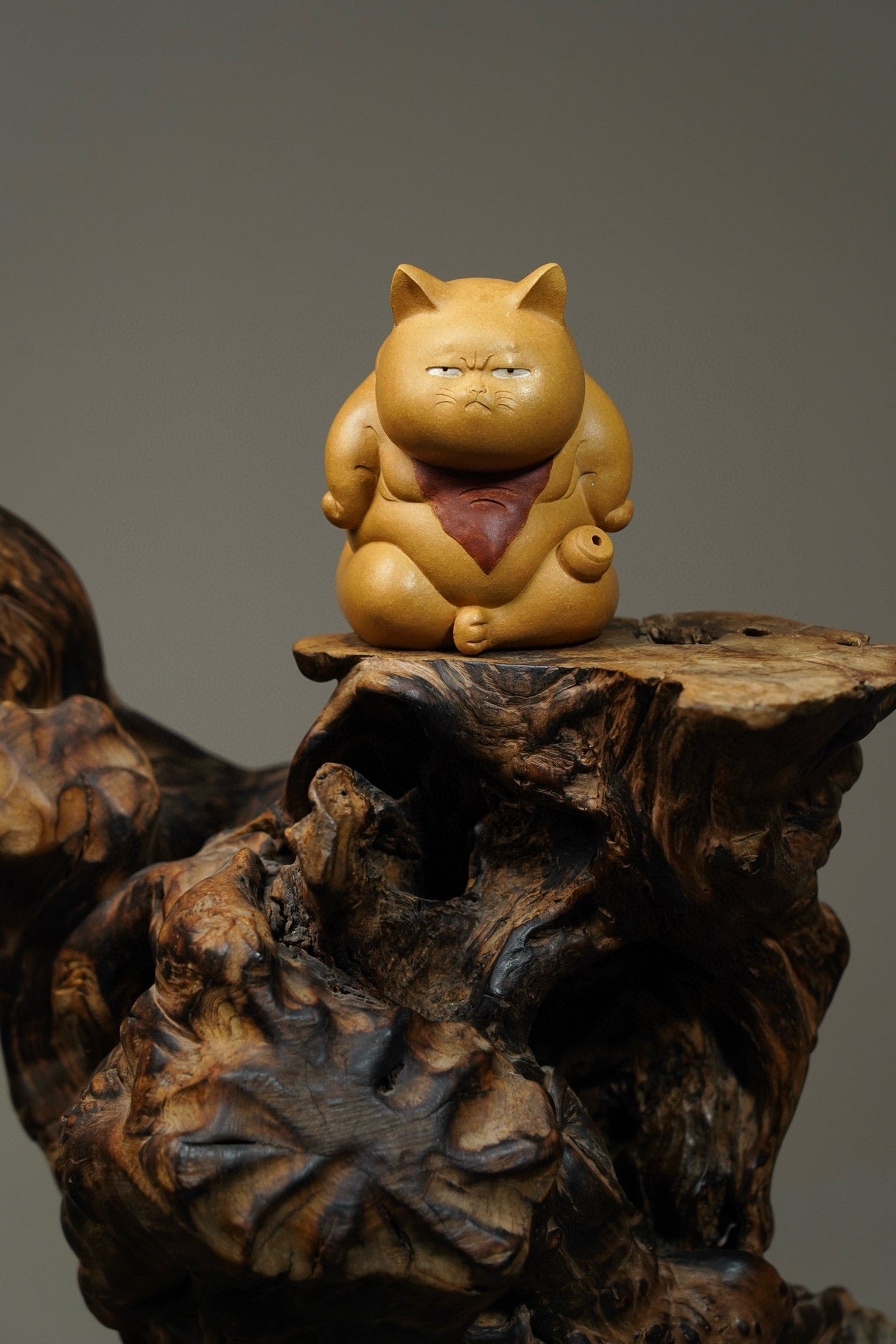 Lucky Cat (招财猫) Yixing Zisha Tea Pet