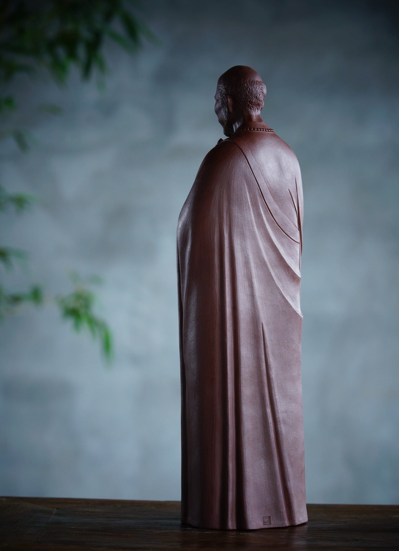 Master Hongyi Yixing Zisha Figurine (弘一法师雕塑摆件)