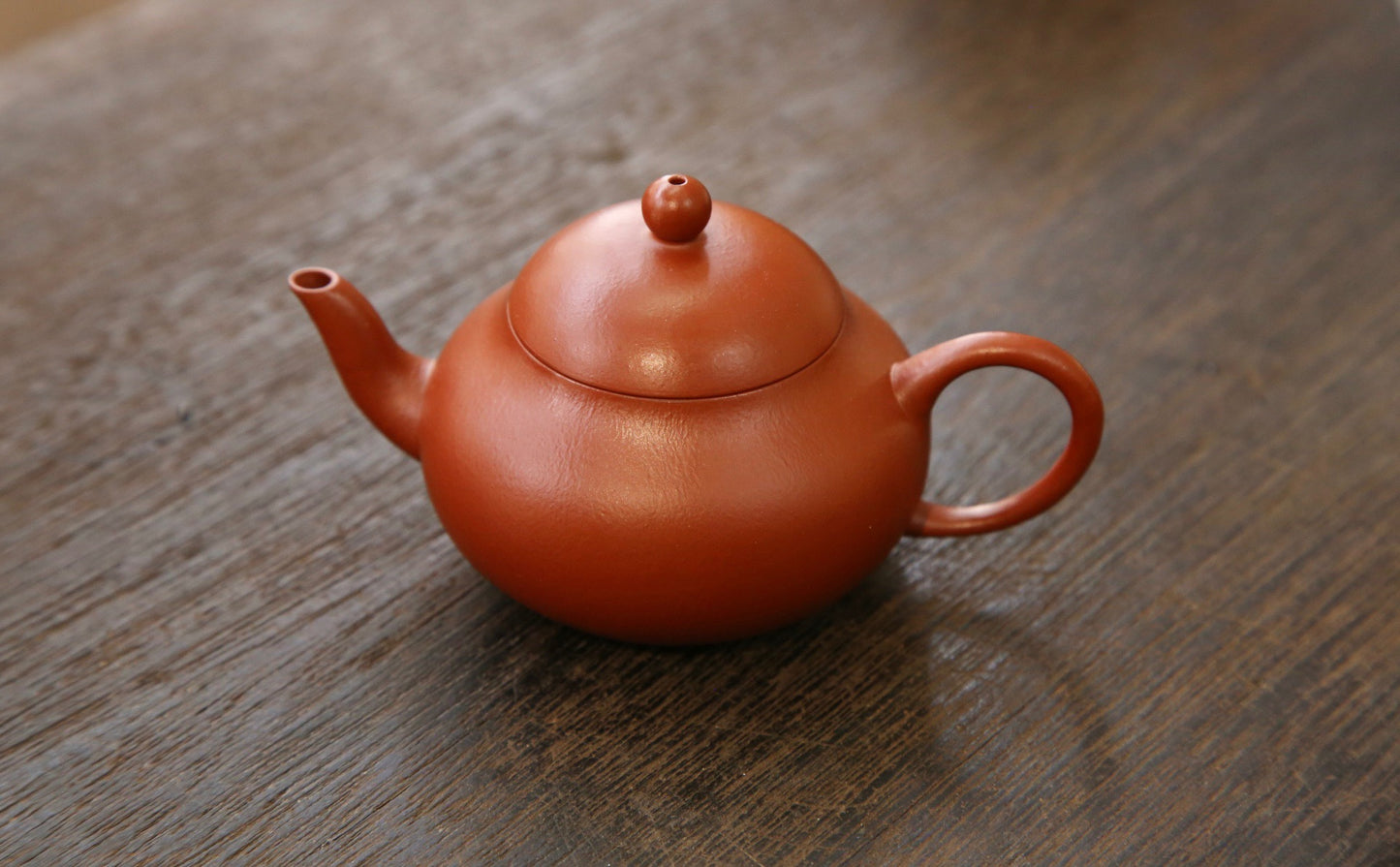 Mengchen Pear-Shaped (孟臣梨形) Yixing Teapot 120ML