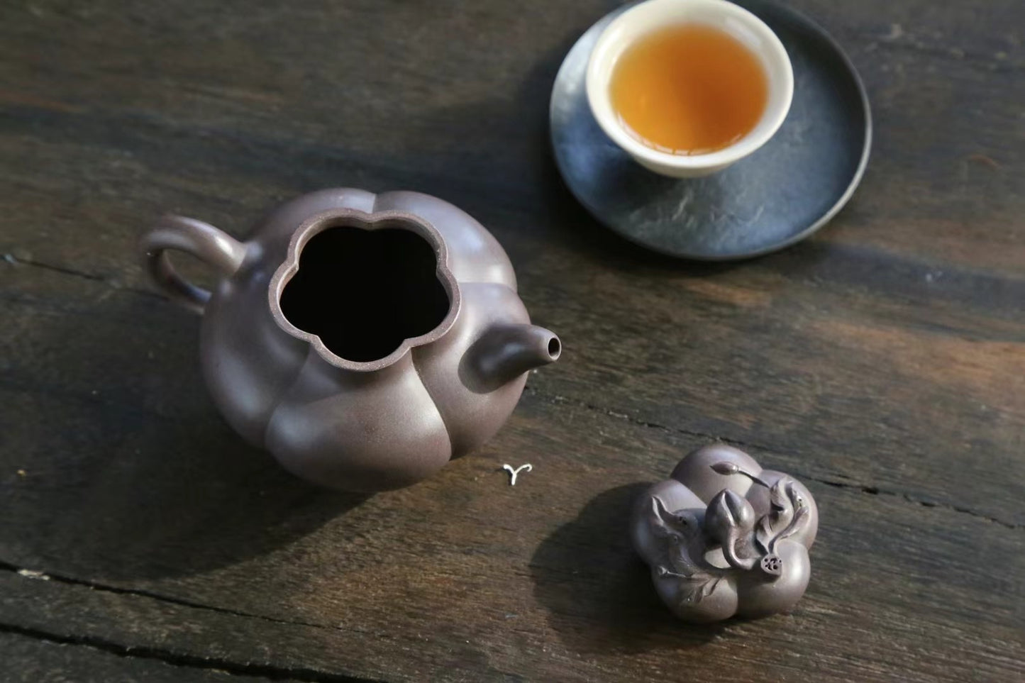 Shang He Tao（上合桃） Yixing Zisha Teapot 170ML