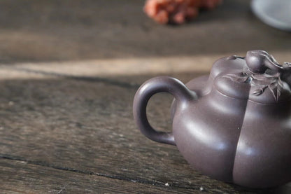 Shang He Tao（上合桃） Yixing Zisha Teapot 170ML