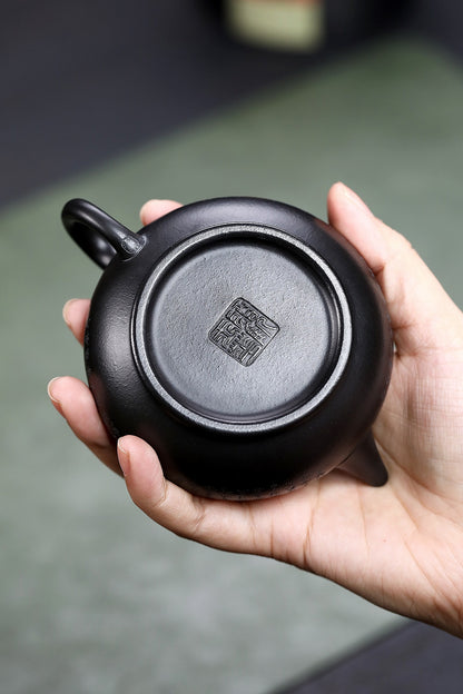Wuhui Heart Sutra Flat Shui Ping (焐灰心经扁水平) Teapot 170ML