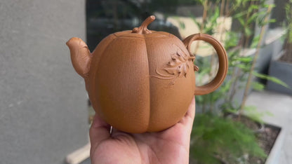 Bionic Tall Pumpkin (仿生高南瓜) Yixing Zisha Teapot 380ML