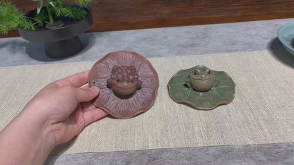 Froggy Fun (蛙趣香插) Yixing Zisha Incense Holder Teapet